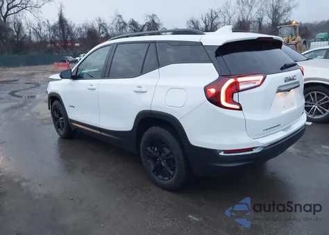 2024 GMC Terrain Awd At4 z USA, uszkodzony, nr VIN 3GKALYEG9RL316002